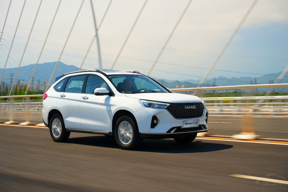 哈弗M6 PLUS VS 五菱星辰 它們巔峰對決 哈弗M6 PLUS VS 五菱星辰 它們巔峰對決