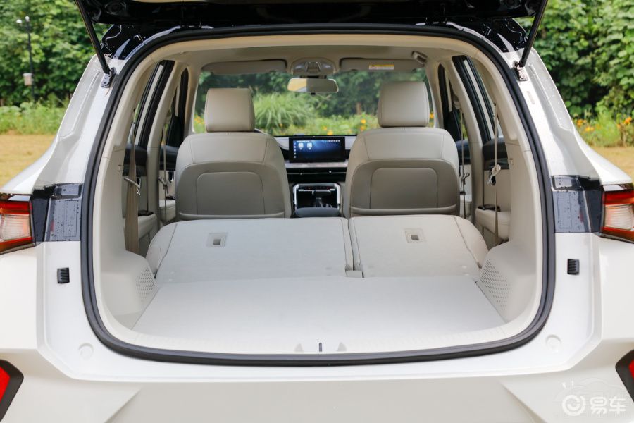 哈弗M6 PLUS VS 五菱星辰 它們巔峰對決 哈弗M6 PLUS VS 五菱星辰 它們巔峰對決