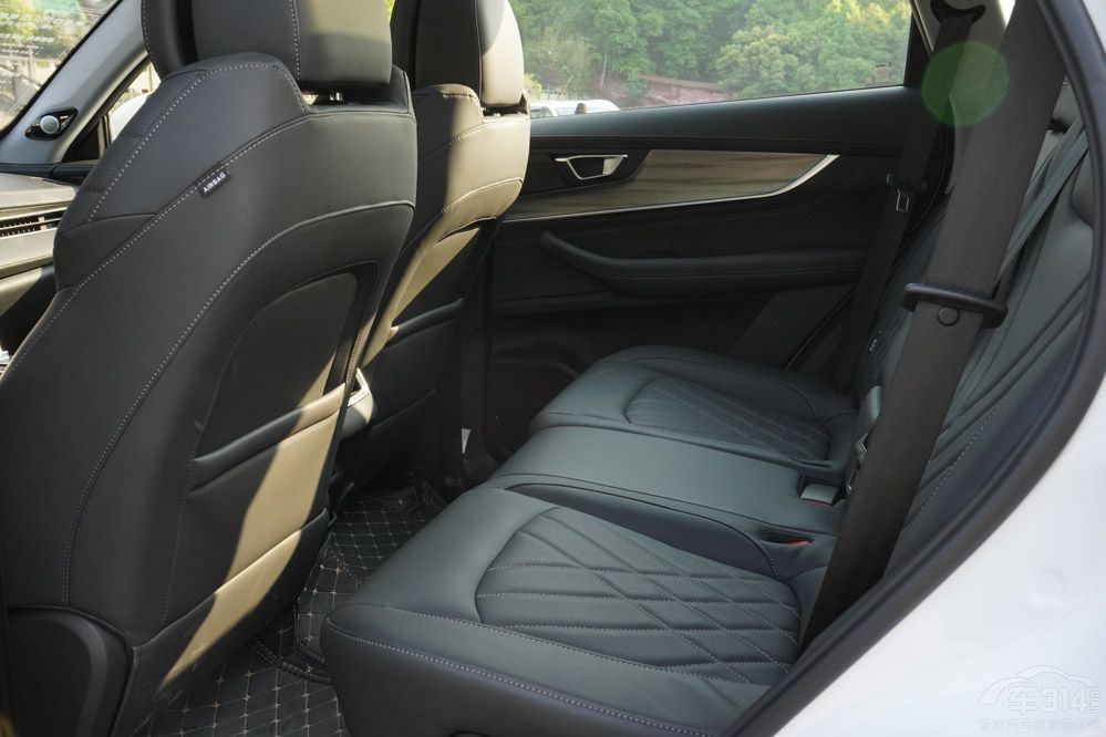 8 PLUSHie+LWZ6 iDD 