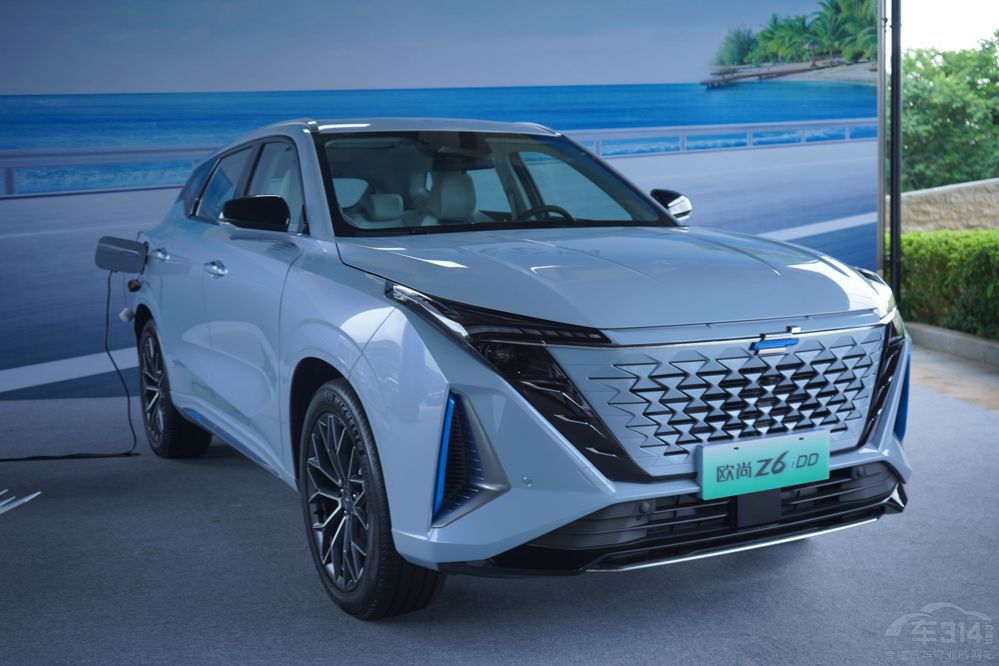 新老混動(dòng)SUV 歐尚Z6 iDD對(duì)比宋Pro DM-i 新老混動(dòng)SUV 歐尚Z6 iDD對(duì)比宋Pro DM-i