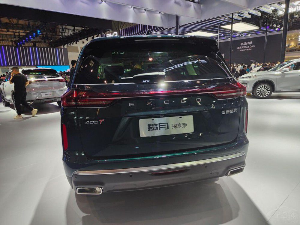 實(shí)力對(duì)拼 星途攬?jiān)聦?duì)比阿維塔11誰能勝出 實(shí)力對(duì)拼 星途攬?jiān)聦?duì)比阿維塔11誰能勝出