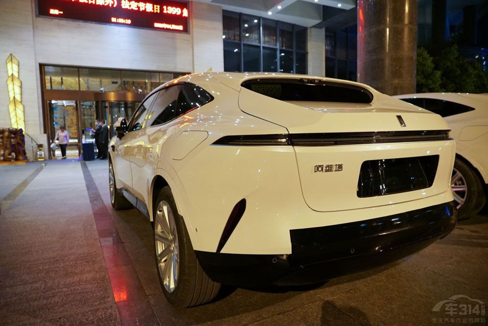 實(shí)力對(duì)拼 星途攬?jiān)聦?duì)比阿維塔11誰能勝出 實(shí)力對(duì)拼 星途攬?jiān)聦?duì)比阿維塔11誰能勝出