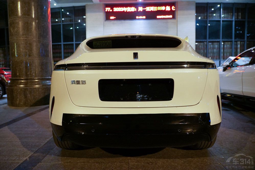 實(shí)力對(duì)拼 星途攬?jiān)聦?duì)比阿維塔11誰能勝出 實(shí)力對(duì)拼 星途攬?jiān)聦?duì)比阿維塔11誰能勝出