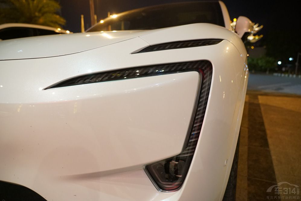 實(shí)力對(duì)拼 星途攬?jiān)聦?duì)比阿維塔11誰能勝出 實(shí)力對(duì)拼 星途攬?jiān)聦?duì)比阿維塔11誰能勝出