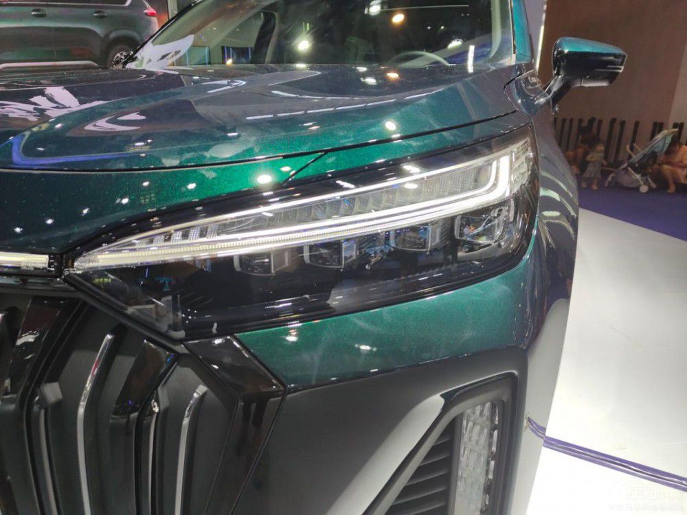 實(shí)力對(duì)拼 星途攬?jiān)聦?duì)比阿維塔11誰能勝出 實(shí)力對(duì)拼 星途攬?jiān)聦?duì)比阿維塔11誰能勝出