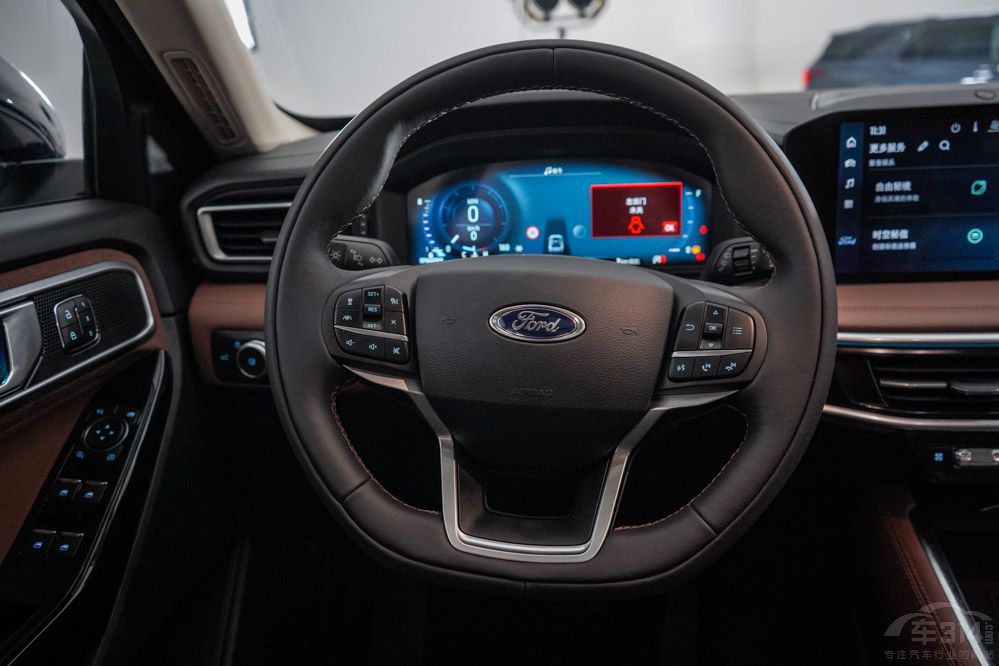 全新探險(xiǎn)者對(duì)比問(wèn)界M7 大六座之爭(zhēng)誰(shuí)能贏(yíng) 全新探險(xiǎn)者對(duì)比問(wèn)界M7 大六座之爭(zhēng)誰(shuí)能贏(yíng)