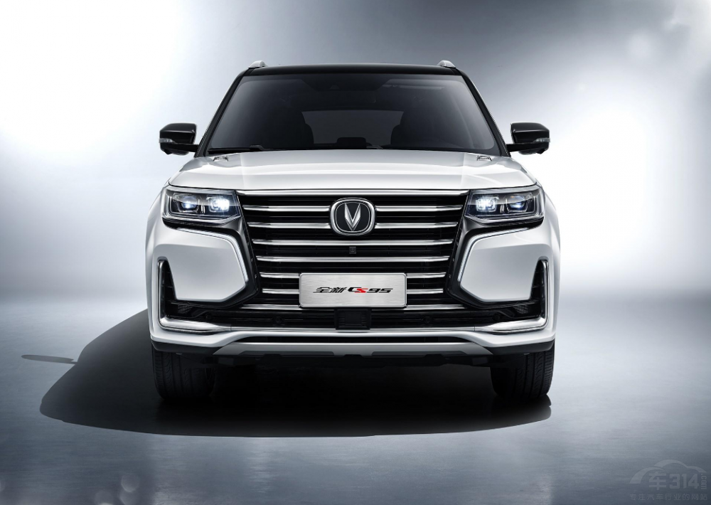 阿維塔11對長安CS95 誰受年輕用戶青睞 阿維塔11對長安CS95 誰受年輕用戶青睞