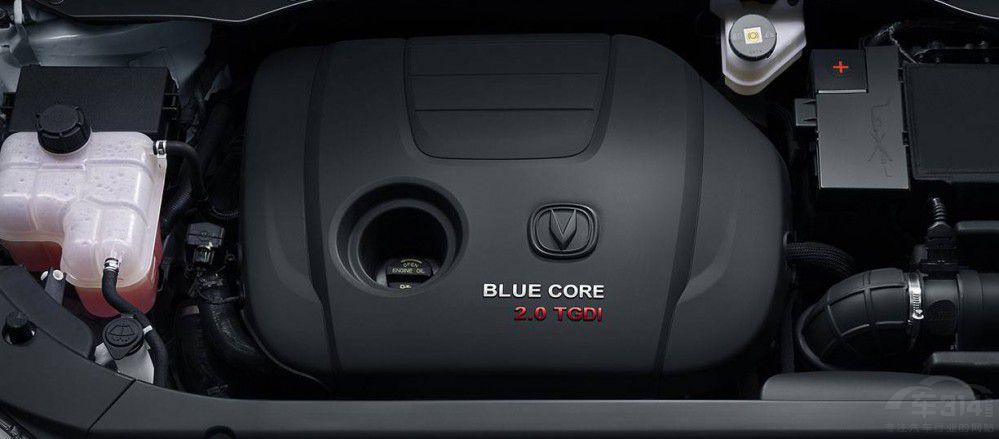 阿維塔11對長安CS95 誰受年輕用戶青睞 阿維塔11對長安CS95 誰受年輕用戶青睞