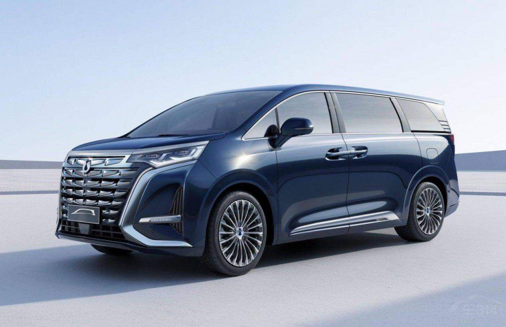 不差錢想買高端新能源車 這幾款值得一看 不差錢想買高端新能源車 這幾款值得一看