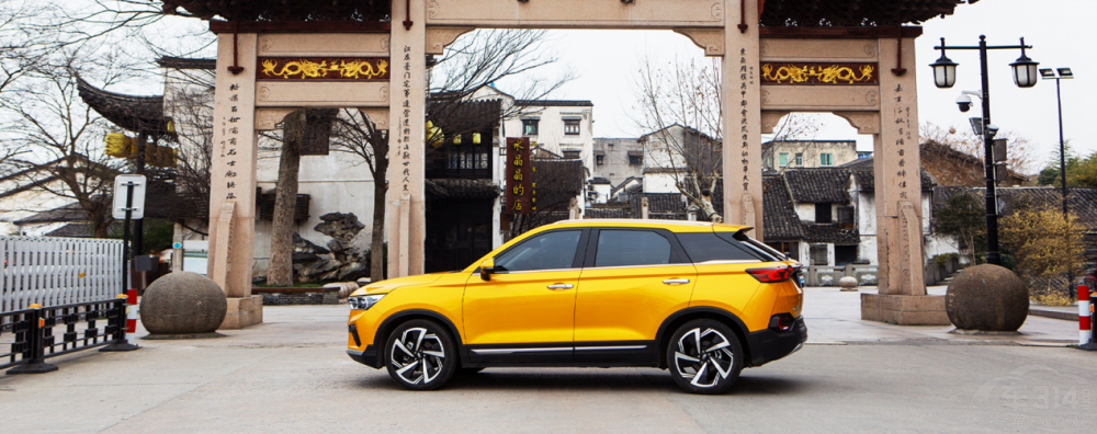 為何說奔騰T77 PRO是年輕人的第一款SUV 為何說奔騰T77 PRO是年輕人的第一款SUV