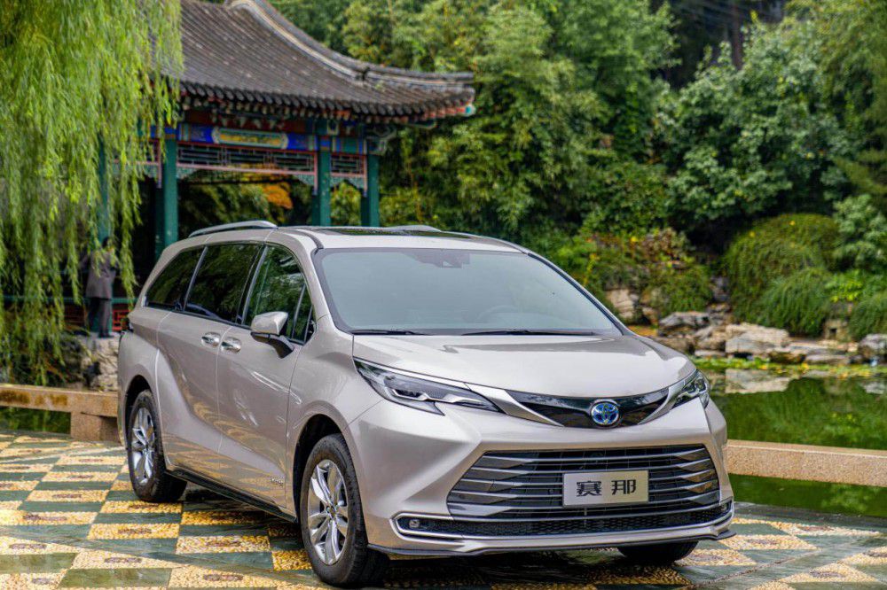 高端MPV的領(lǐng)跑者 豐田賽那詮釋最高境界 高端MPV的領(lǐng)跑者 豐田賽那詮釋最高境界