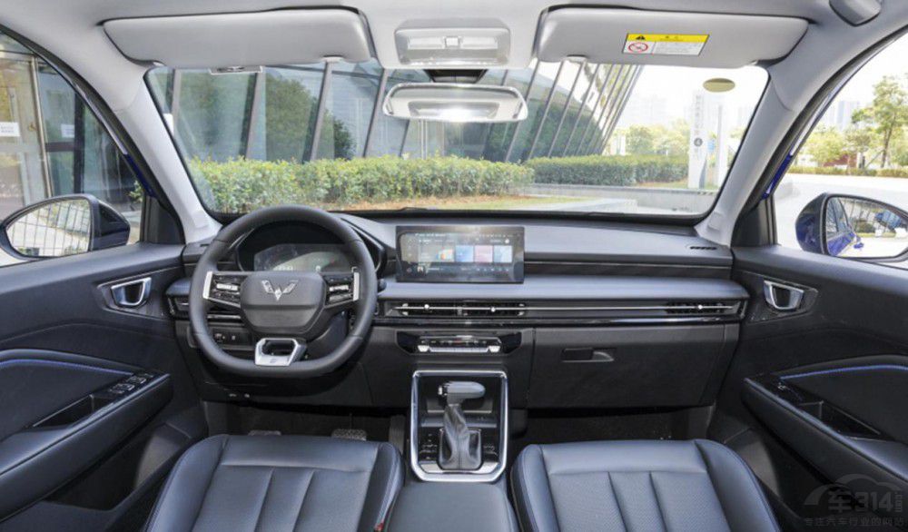 中年人的第一臺車 五菱星馳讓我心態(tài)年輕 中年人的第一臺車 五菱星馳讓我心態(tài)年輕