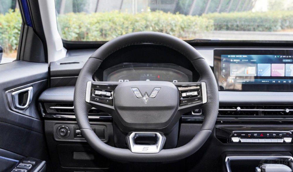 中年人的第一臺車 五菱星馳讓我心態(tài)年輕 中年人的第一臺車 五菱星馳讓我心態(tài)年輕