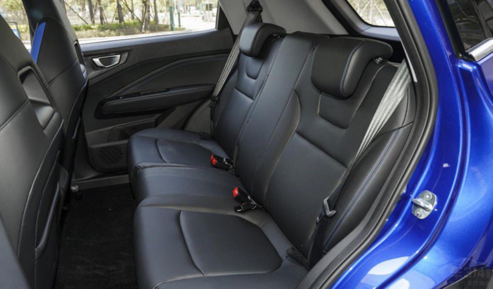 中年人的第一臺車 五菱星馳讓我心態(tài)年輕 中年人的第一臺車 五菱星馳讓我心態(tài)年輕