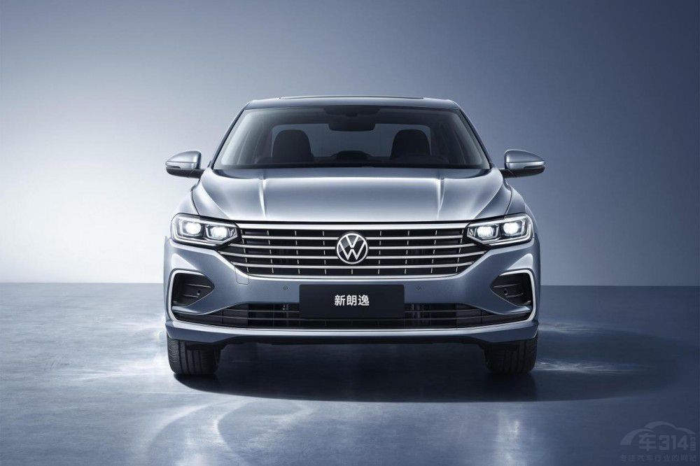 手持10來(lái)萬(wàn) 朗逸/軒逸/奔騰B70 誰(shuí)值得看 手持10來(lái)萬(wàn) 朗逸/軒逸/奔騰B70 誰(shuí)值得看