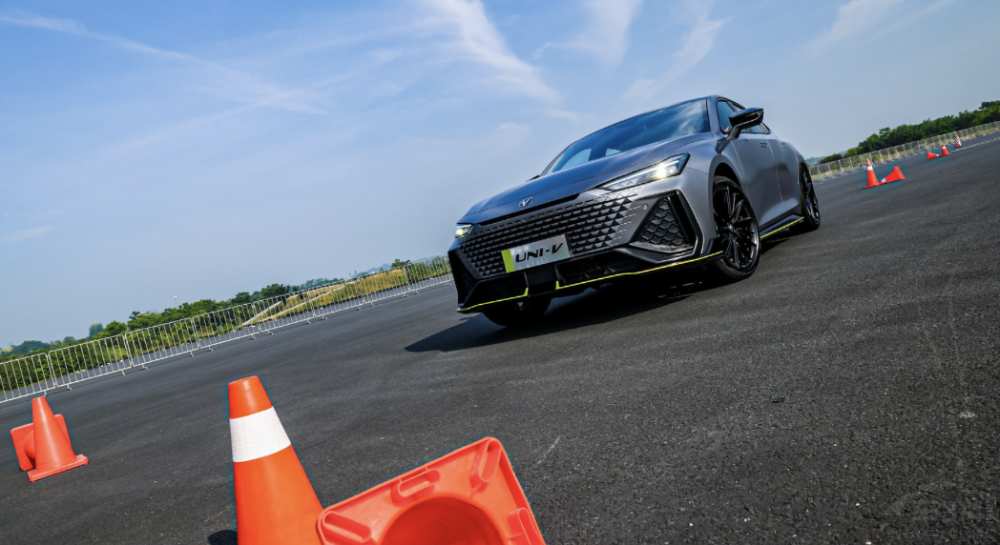 安全不是“偽命題” 解讀長安UNI-V硬核實力 安全不是“偽命題” 解讀長安UNI-V硬核實力