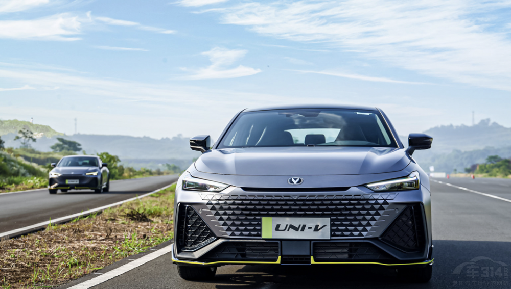 安全不是“偽命題” 解讀長安UNI-V硬核實力 安全不是“偽命題” 解讀長安UNI-V硬核實力