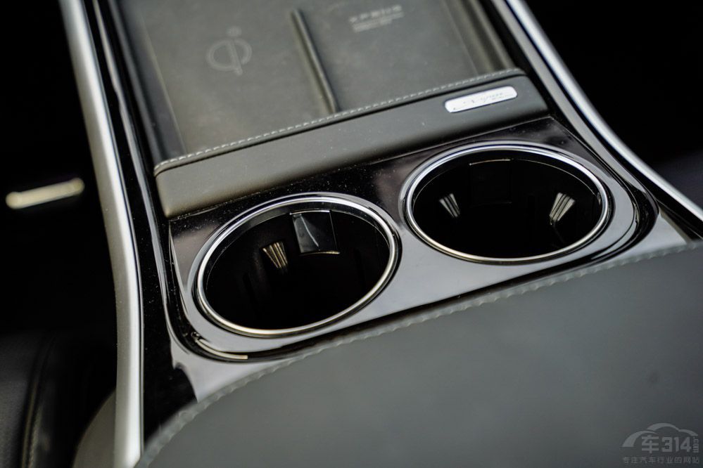 СiG9̽U lдͼSUVx