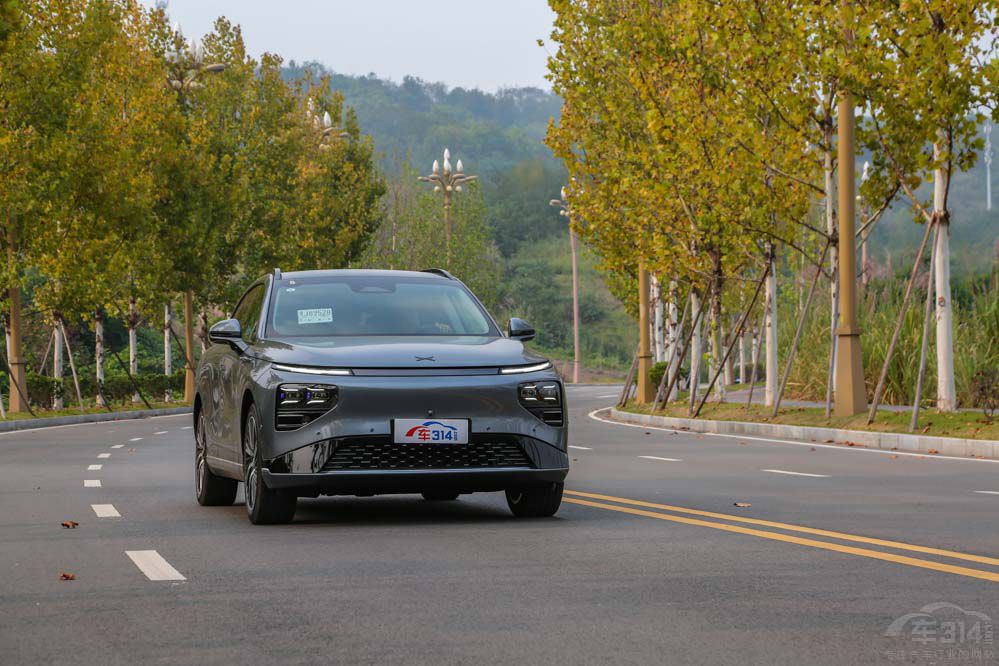 СiG9̽U lдͼSUVx