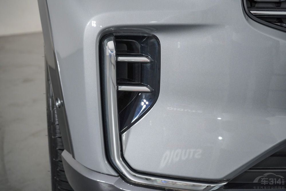 СiG9̽U lдͼSUVx