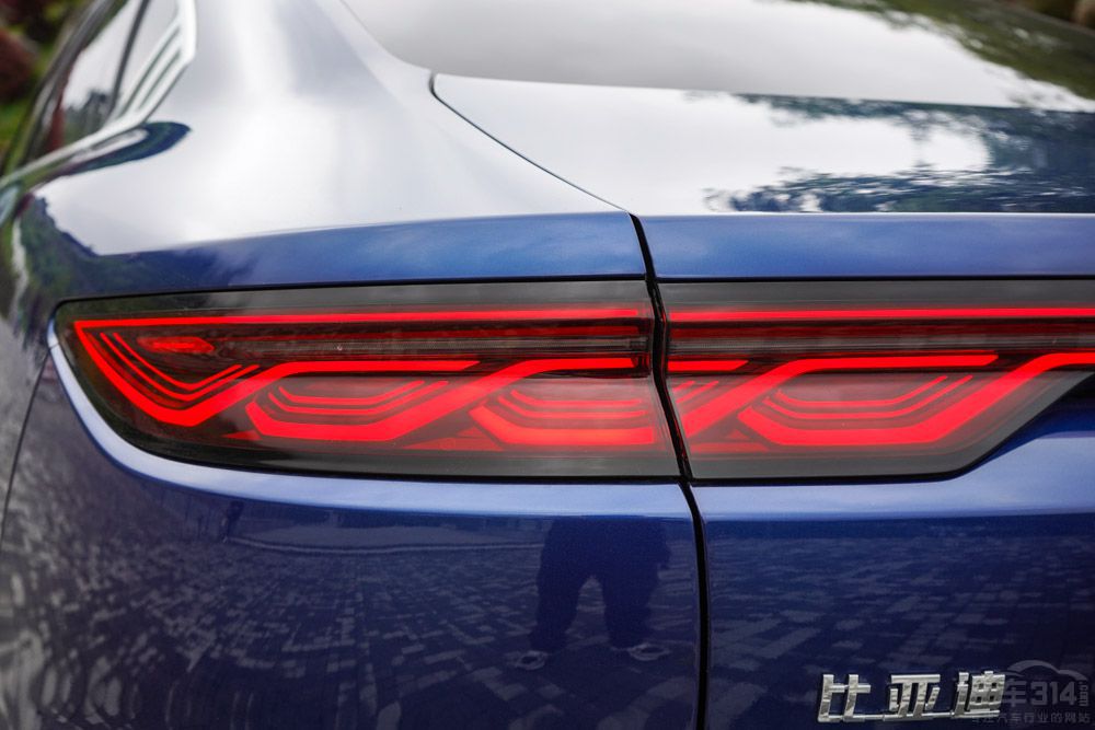 新秀與老將的較量!極氪001PK比亞迪漢EV 新秀與老將的較量!極氪001PK比亞迪漢EV