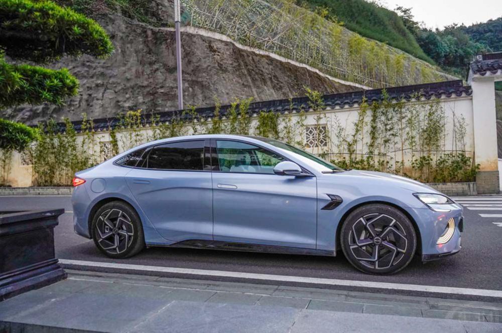 燃油車與新能源大對(duì)決 雅閣PK比亞迪海豹 燃油車與新能源大對(duì)決 雅閣PK比亞迪海豹