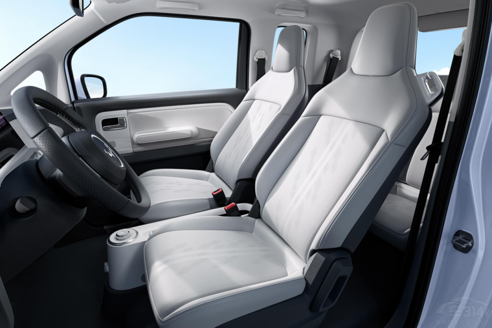 年底買車推薦 五菱Air ev晴空這款不容錯過 年底買車推薦 五菱Air ev晴空這款不容錯過