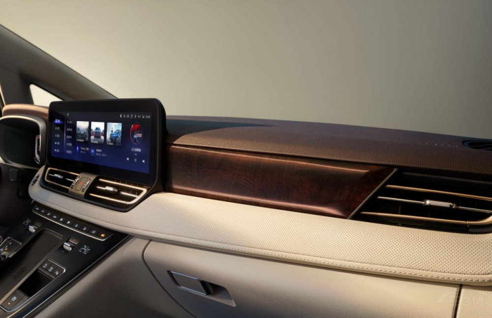 真金不怕火煉 紅旗HQ9實力樹立國貨標(biāo)桿 真金不怕火煉 紅旗HQ9實力樹立國貨標(biāo)桿