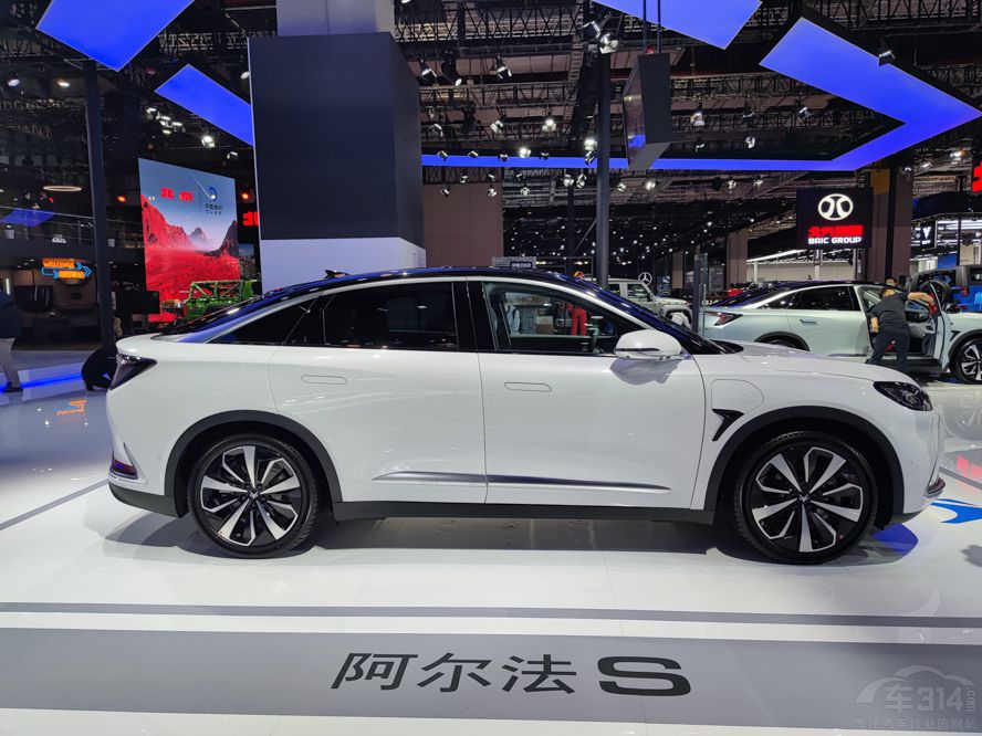 伯仲之間:極氪001和阿爾法S您更看好誰(shuí) 伯仲之間:極氪001和阿爾法S您更看好誰(shuí)