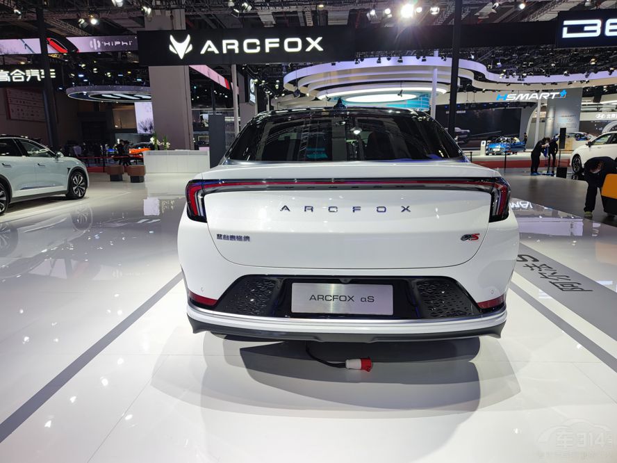 伯仲之間:極氪001和阿爾法S您更看好誰(shuí) 伯仲之間:極氪001和阿爾法S您更看好誰(shuí)