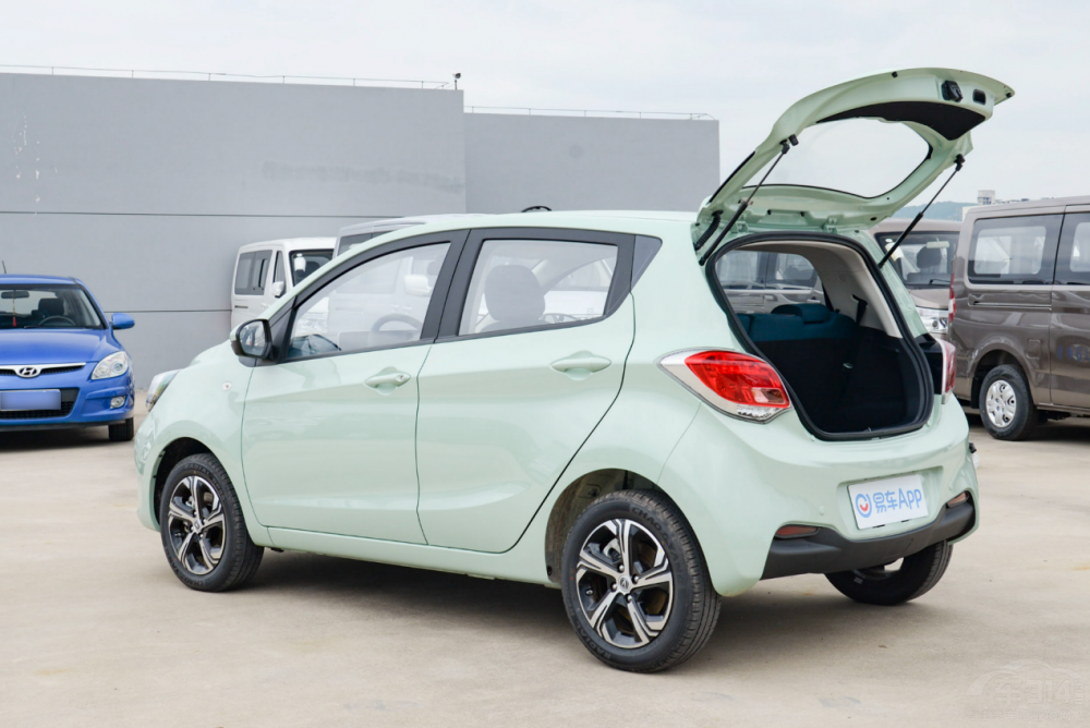 五菱Air ev晴空對(duì)比奔奔E-star 買高品質(zhì)車 五菱Air ev晴空對(duì)比奔奔E-star 買高品質(zhì)車