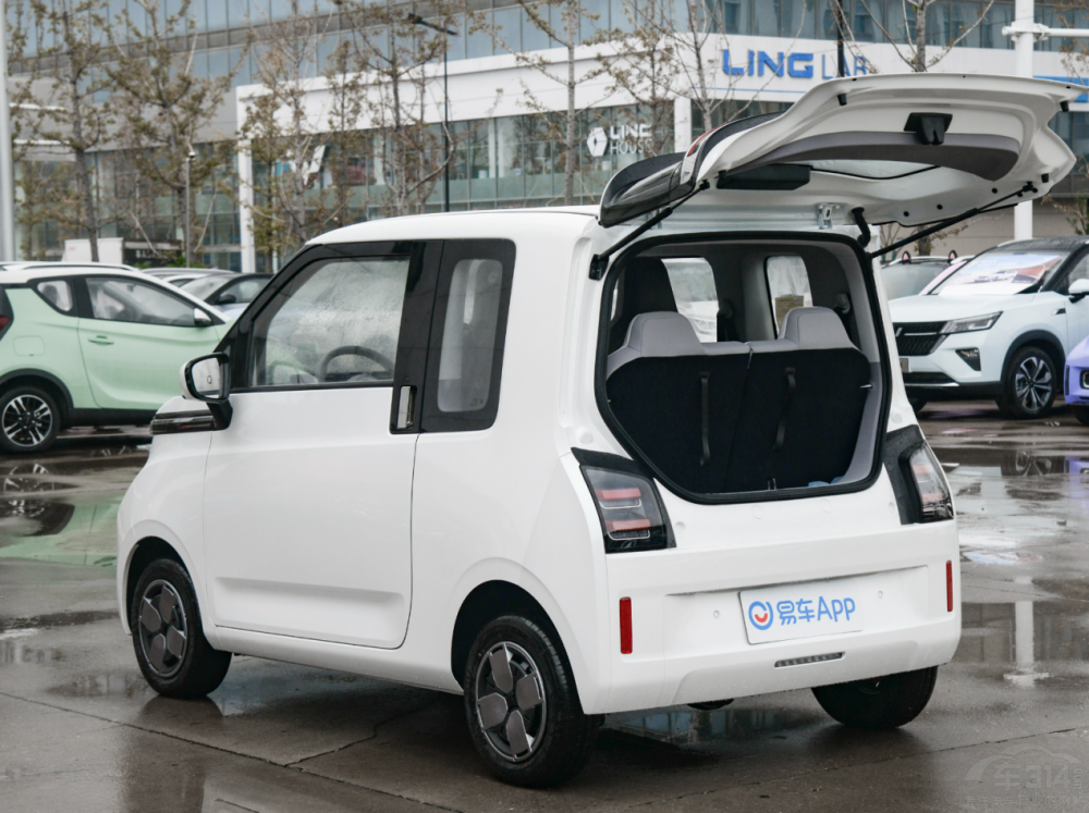 五菱Air ev晴空對(duì)比奔奔E-star 買高品質(zhì)車 五菱Air ev晴空對(duì)比奔奔E-star 買高品質(zhì)車