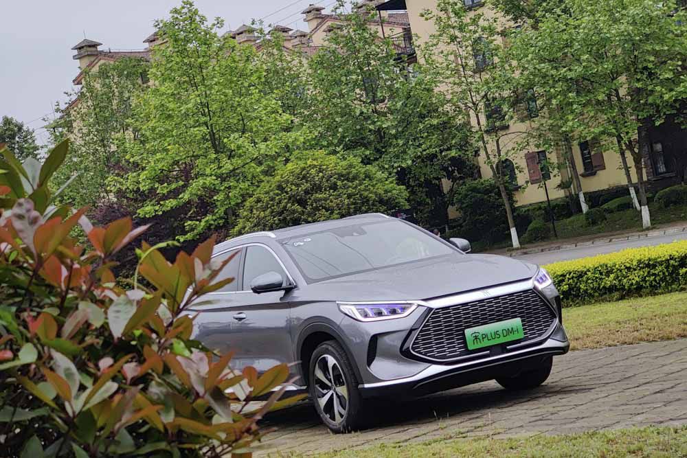 PLUS DM-iI(lng)N(xio)SUV܇(ch)ͱP(pn)c(din)