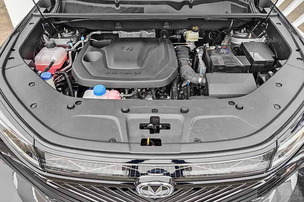 PLUS DM-iI(lng)㕣N(xio)SUV܇(ch)ͱP(pn)c(din)