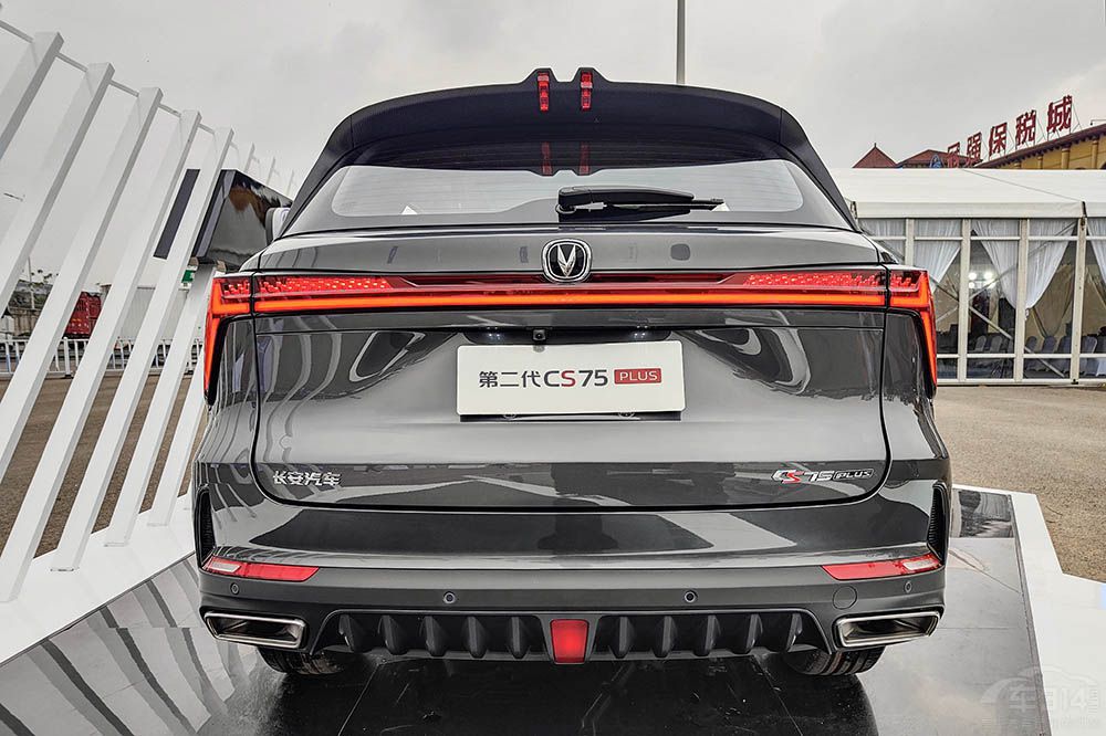 PLUS DM-iI(lng)N(xio)SUV܇(ch)ͱP(pn)c(din)