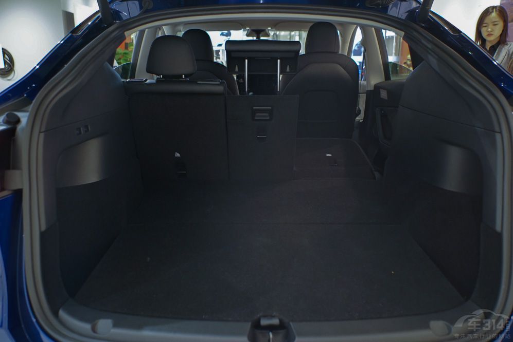 小鵬G9對(duì)比理想L9和Model Y誰更值得買 小鵬G9對(duì)比理想L9和Model Y誰更值得買