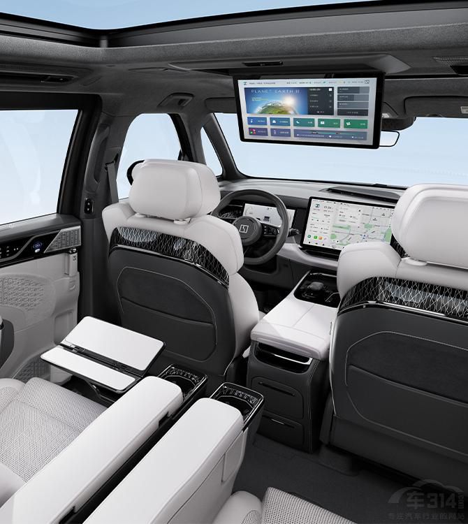 國(guó)內(nèi)豪華MPV市場(chǎng)內(nèi)卷 騰勢(shì)D9對(duì)比極氪009 國(guó)內(nèi)豪華MPV市場(chǎng)內(nèi)卷 騰勢(shì)D9對(duì)比極氪009