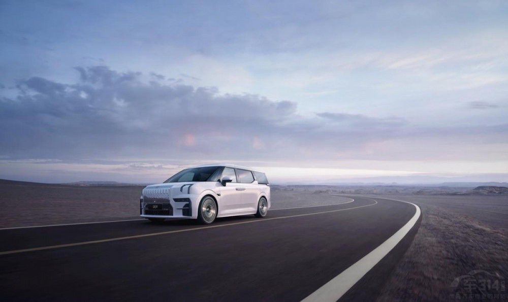 國(guó)內(nèi)豪華MPV市場(chǎng)內(nèi)卷 騰勢(shì)D9對(duì)比極氪009 國(guó)內(nèi)豪華MPV市場(chǎng)內(nèi)卷 騰勢(shì)D9對(duì)比極氪009