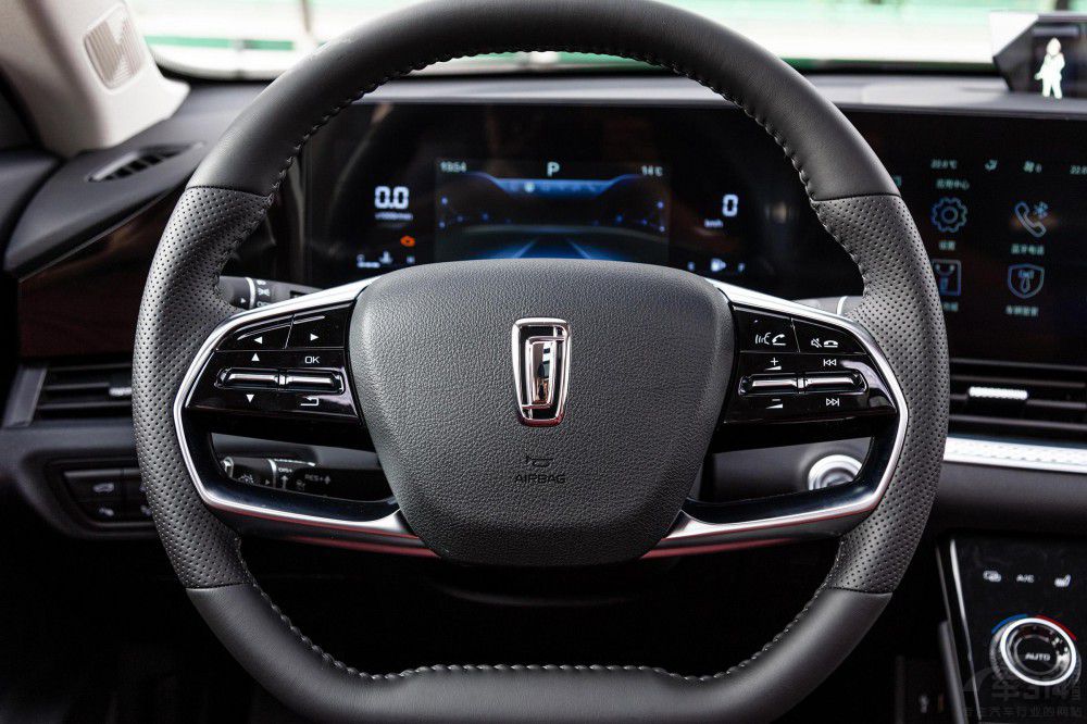 開年買車必看系列 推薦10萬出頭的奔騰B70 開年買車必看系列 推薦10萬出頭的奔騰B70