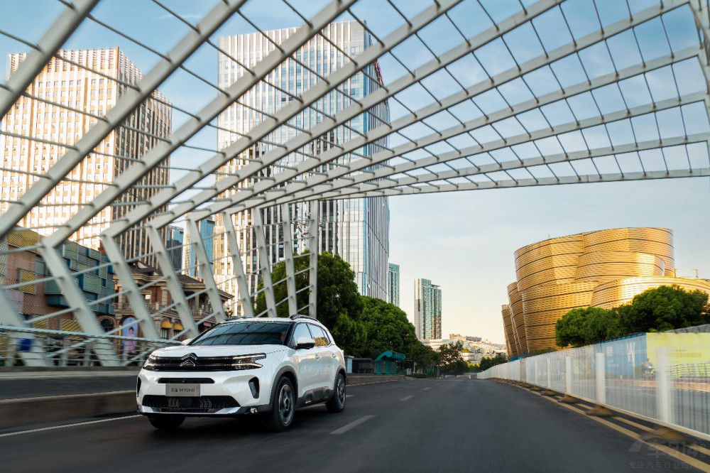 |L(fng)ѩF(w)(j) BEYOND(sh)