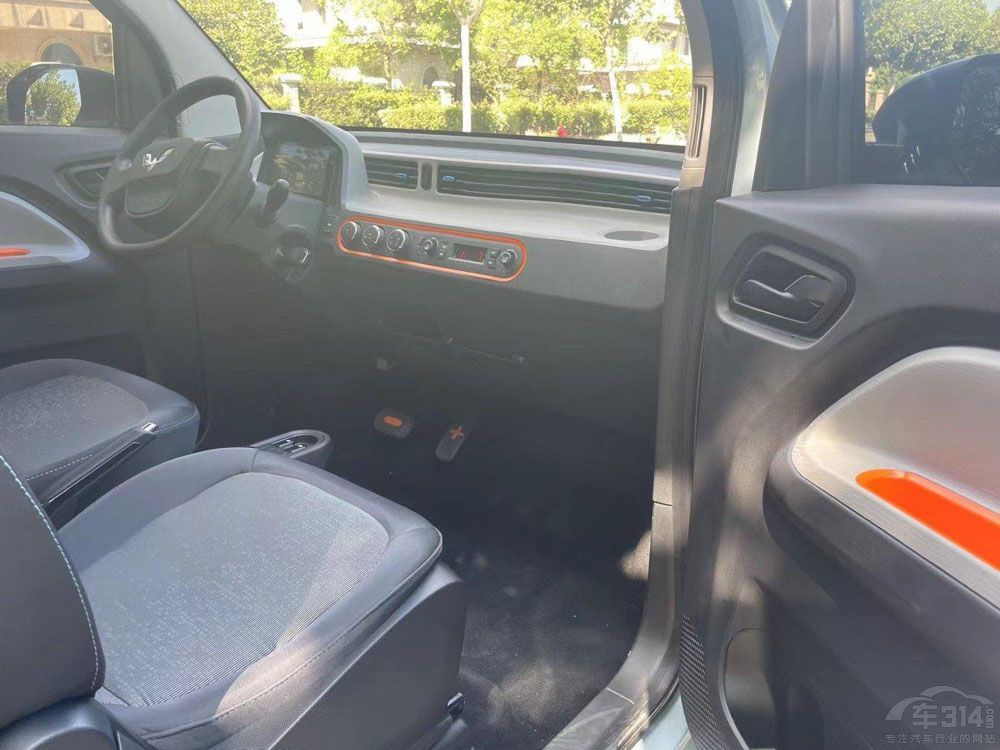 Դ܇] һСͱ˱ȁϵĸC