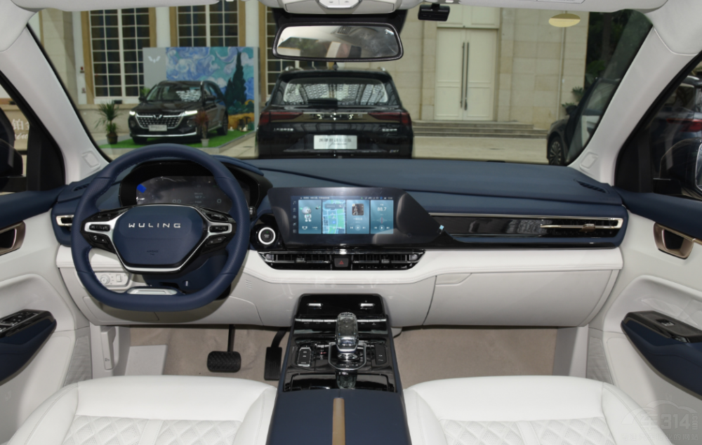 從單一走向全面 解析五菱凱捷混動鉑金版 從單一走向全面 解析五菱凱捷混動鉑金版