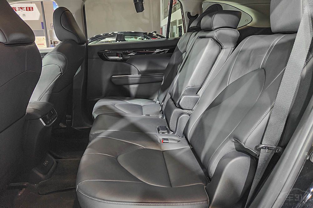 福特銳界L對(duì)比豐田漢蘭達(dá) 差距原來這么大 福特銳界L對(duì)比豐田漢蘭達(dá) 差距原來這么大