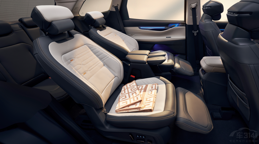 福特銳界L對(duì)比豐田漢蘭達(dá) 差距原來這么大 福特銳界L對(duì)比豐田漢蘭達(dá) 差距原來這么大