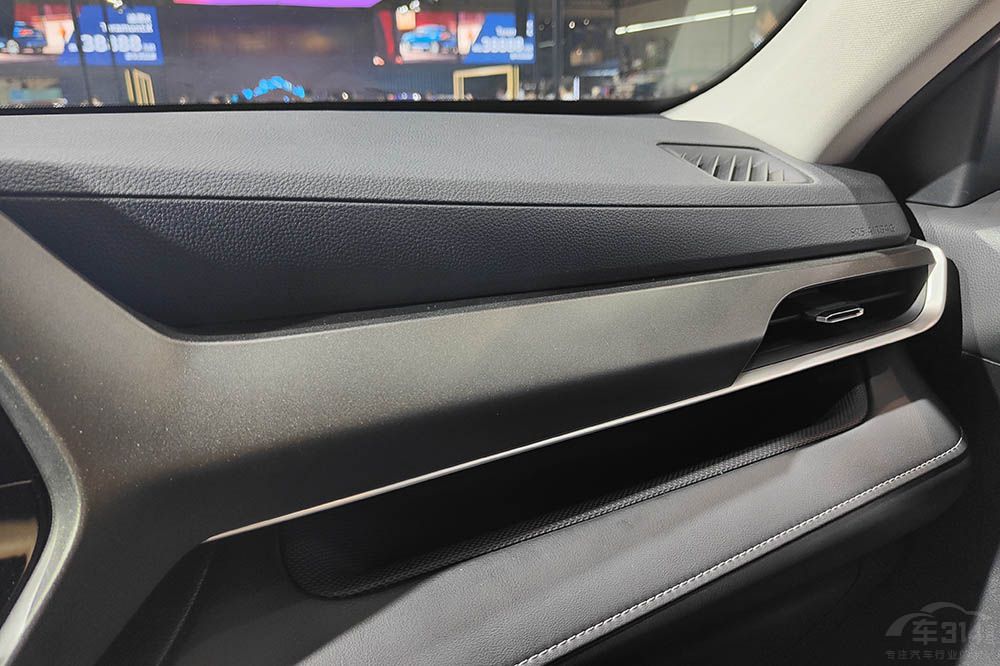 福特銳界L對(duì)比豐田漢蘭達(dá) 差距原來這么大 福特銳界L對(duì)比豐田漢蘭達(dá) 差距原來這么大