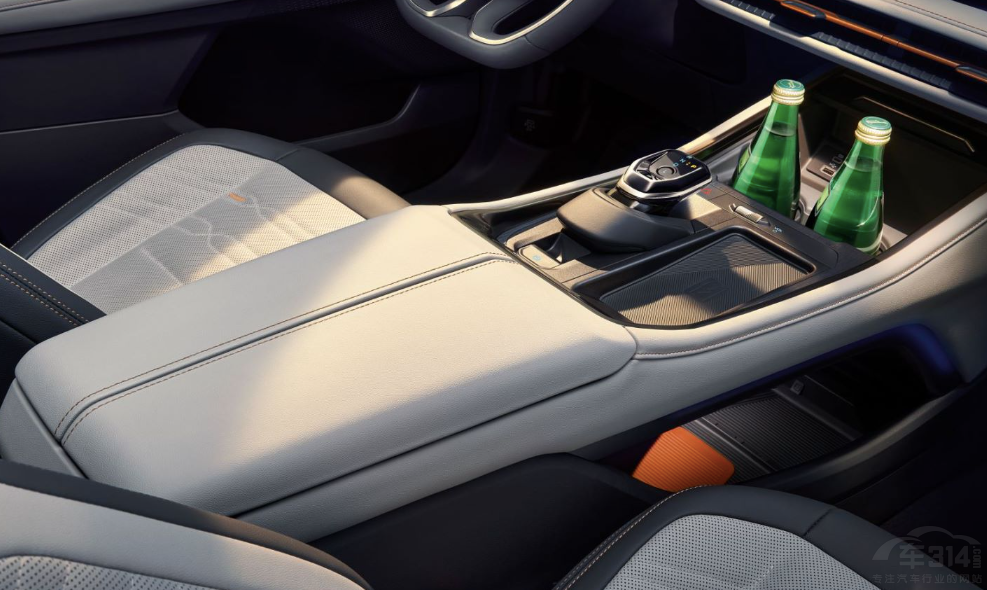 福特銳界L對(duì)比豐田漢蘭達(dá) 差距原來這么大 福特銳界L對(duì)比豐田漢蘭達(dá) 差距原來這么大