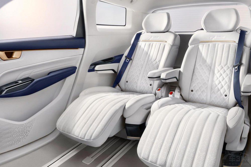 2.0L大四座 凱捷混動鉑金版是你的不二選 2.0L大四座 凱捷混動鉑金版是你的不二選