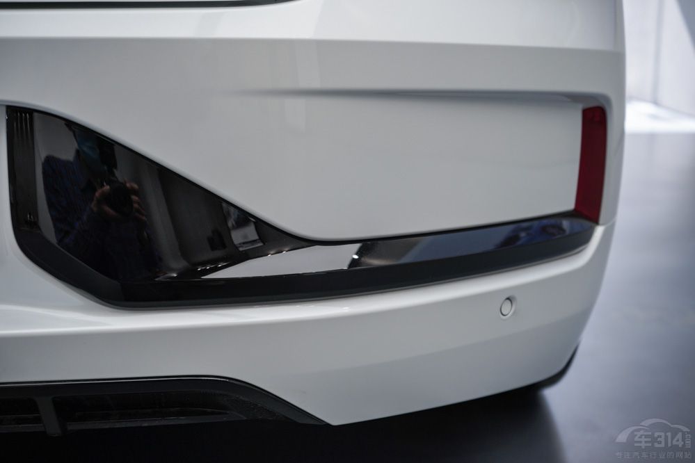 ɵӲIO001CIٍ