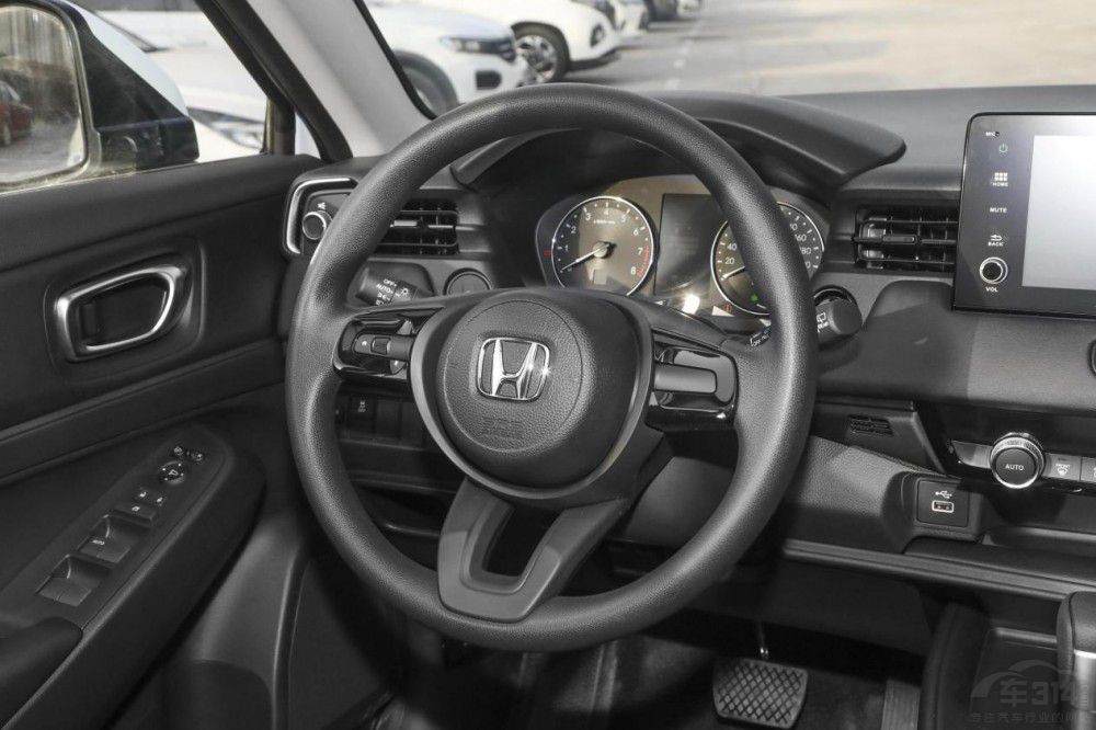 自主與合資的對(duì)決 奔騰T55對(duì)比本田繽智 自主與合資的對(duì)決 奔騰T55對(duì)比本田繽智