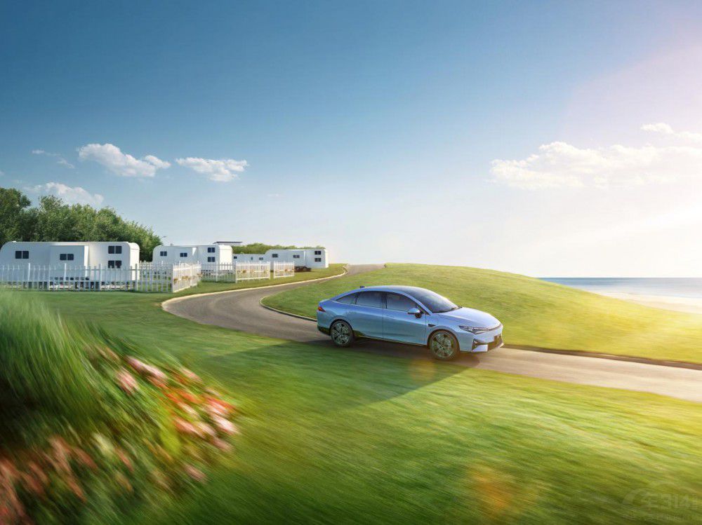 20萬級(jí)別智能家轎 小鵬P5對(duì)AION S Plus 20萬級(jí)別智能家轎 小鵬P5對(duì)AION S Plus